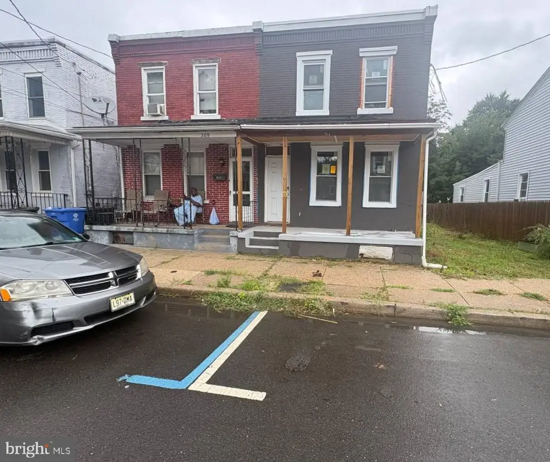 511 Linden Ave, Burlington, NJ 08016 - #1