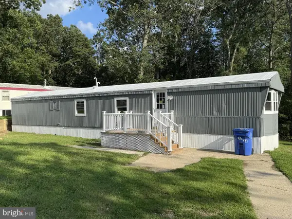3611 Weymouth Rd, BROWNS MILLS, NJ 08015
