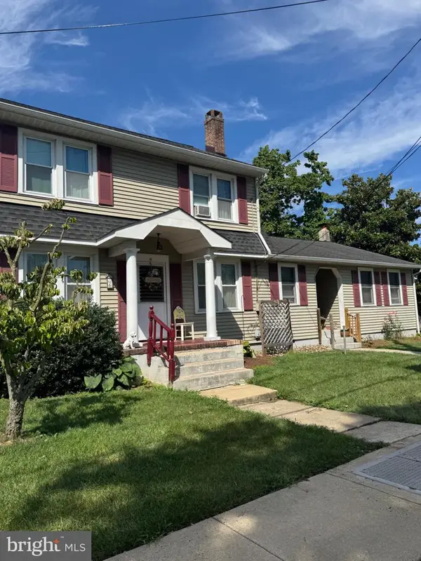 6 Devlin Ave, BURLINGTON, NJ 08016