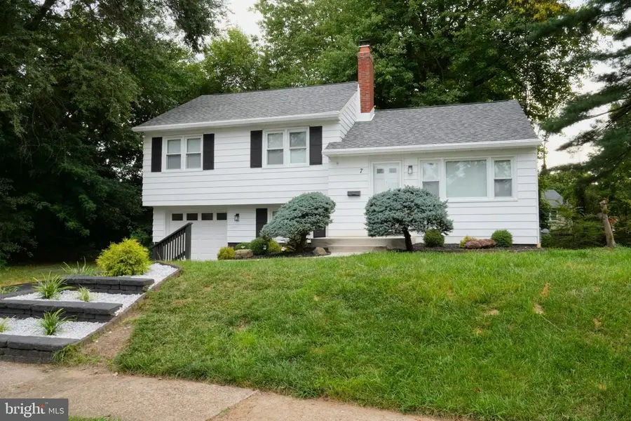 7 Windsor Pl, Mount Holly, NJ 08060 - #3