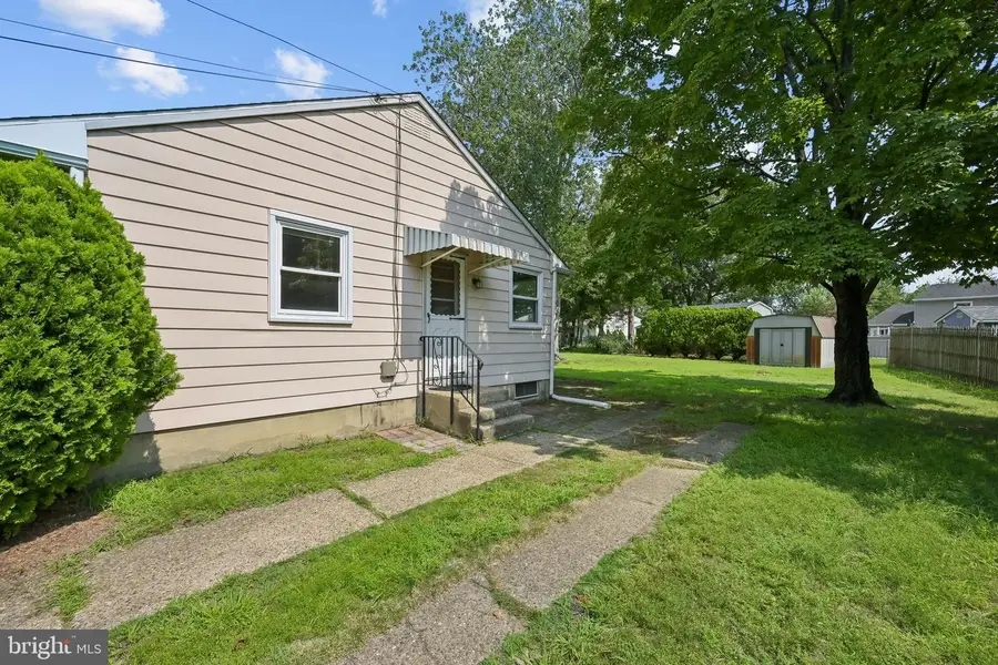 323 Juniata Ave, Delran, NJ 08075 - #2