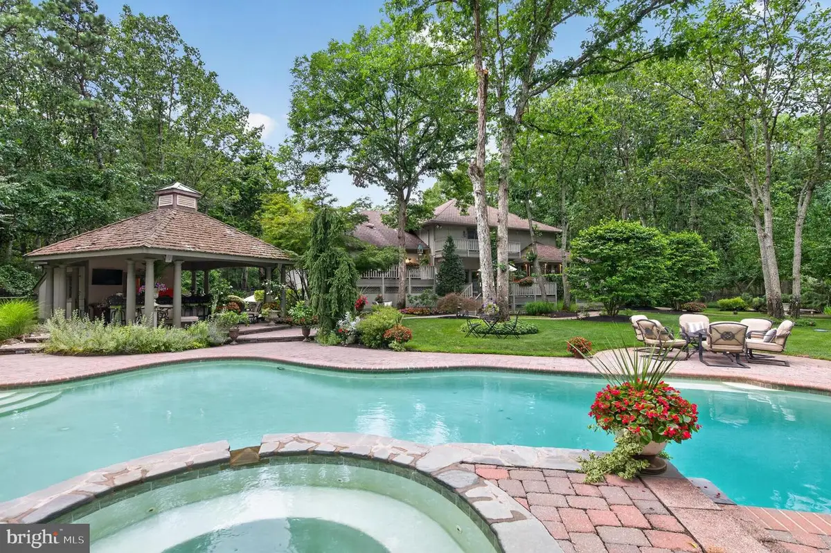 8 Pinecrest Dr, Medford, NJ 08055 - #1