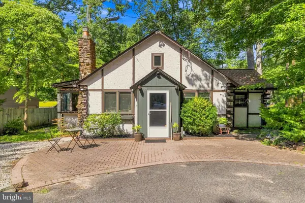 32 Rancocas Blvd, MOUNT LAUREL, NJ 08054