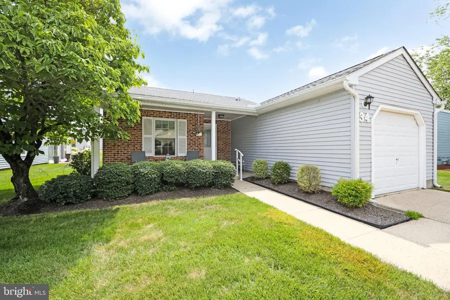 34 Fairfax Dr, Mount Laurel, NJ 08054 - #2