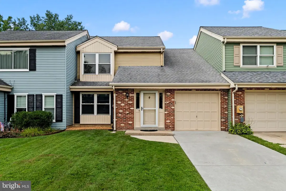 144 Calderwood Ln, Mount Laurel, NJ 08054 - #1