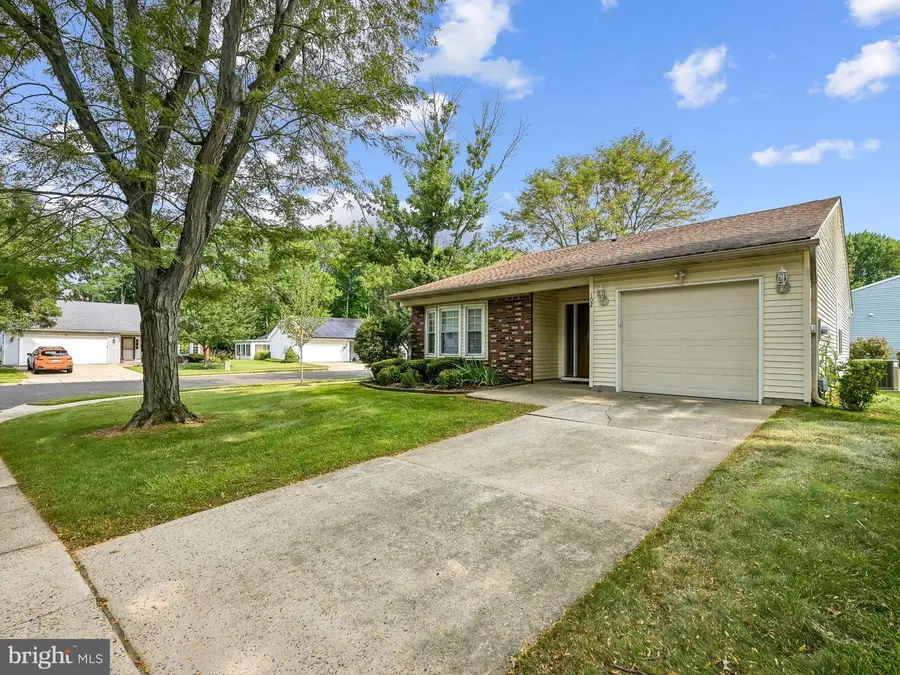 102 Deep Hollow Cir, Columbus, NJ 08022 - #3
