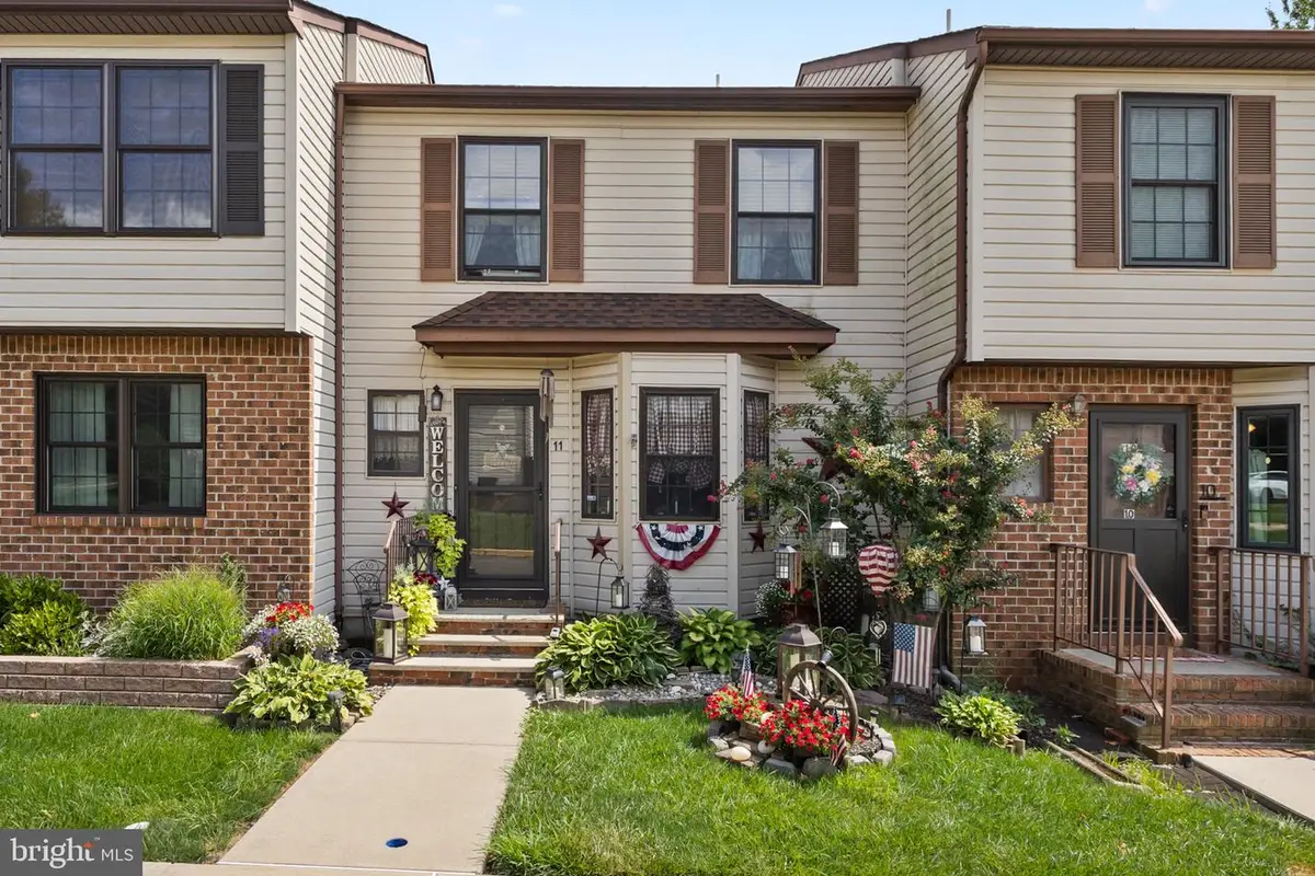 11 Bordenshire Dr, Bordentown, NJ 08505 - #1