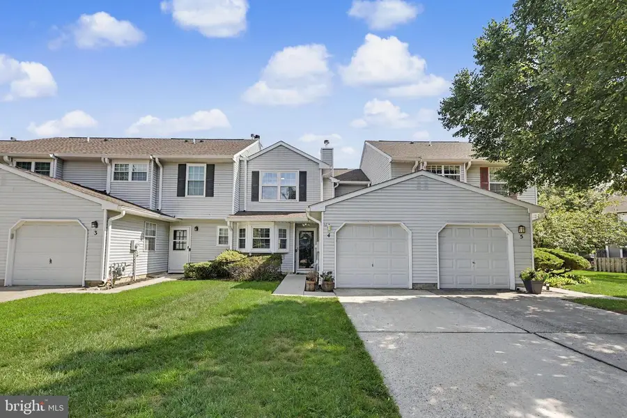 4 Fairfax Ct, Bordentown, NJ 08505 - #2
