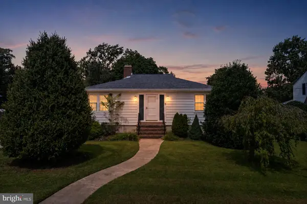 5 Ellis Ave, BURLINGTON, NJ 08016