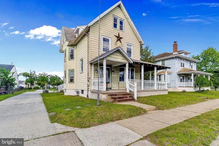 709 Bridgeboro St, Riverside, NJ 08075 - #3