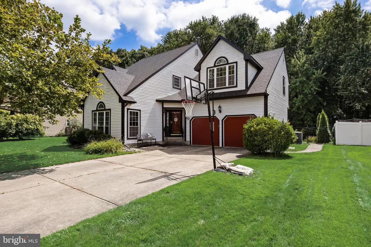 10 Edinburgh Ln, Mount Laurel, NJ 08054 - #1