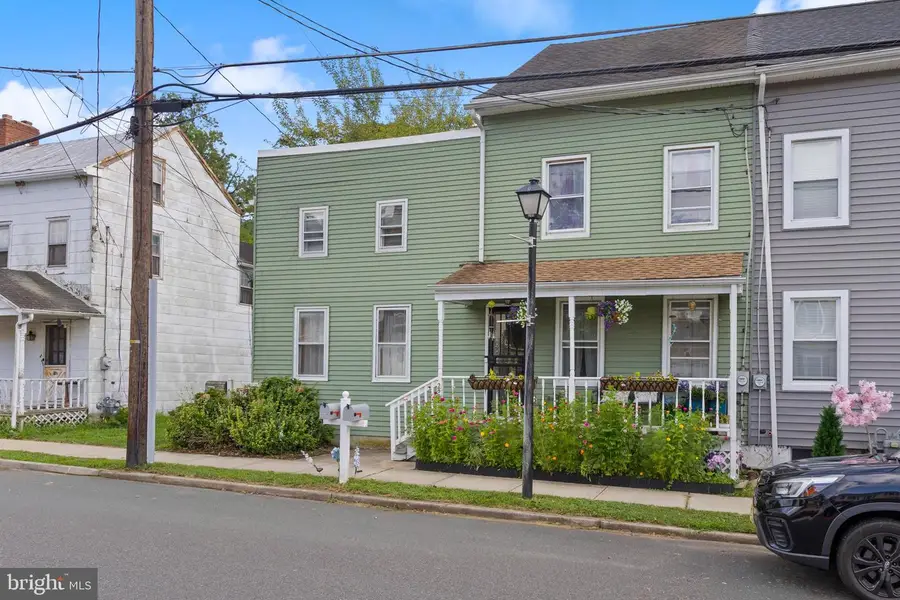 222 Washington St, Fieldsboro, NJ 08505 - #3