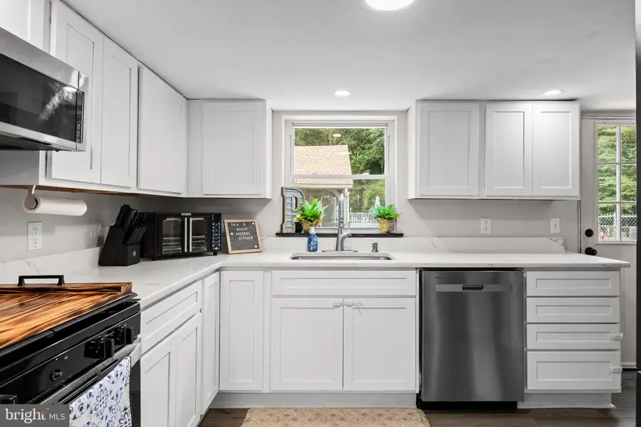 405 3rd St, Hainesport, NJ 08036 - #3