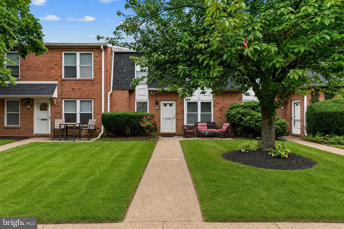1120 Harbour Dr, Palmyra, NJ 08065 - #1