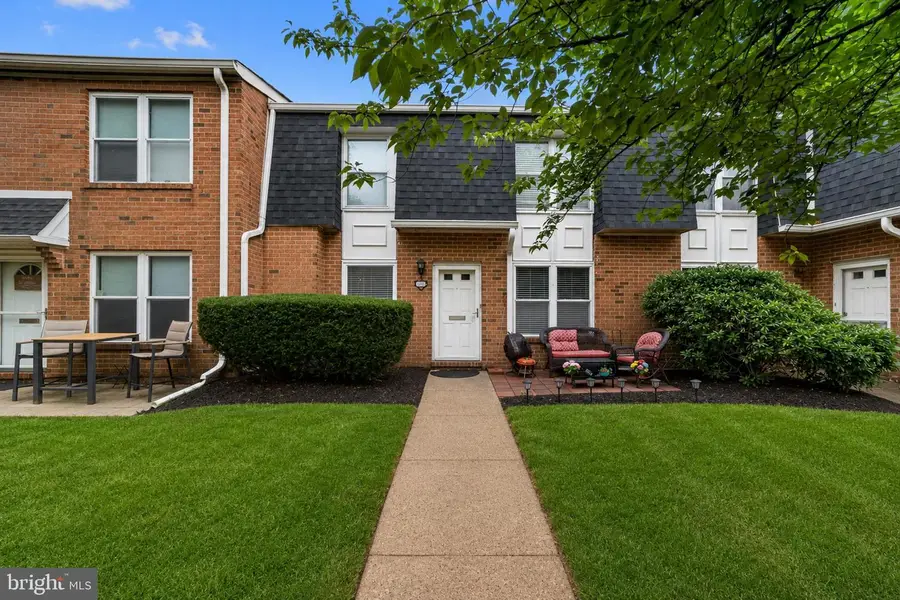 1120 Harbour Dr, Palmyra, NJ 08065 - #2