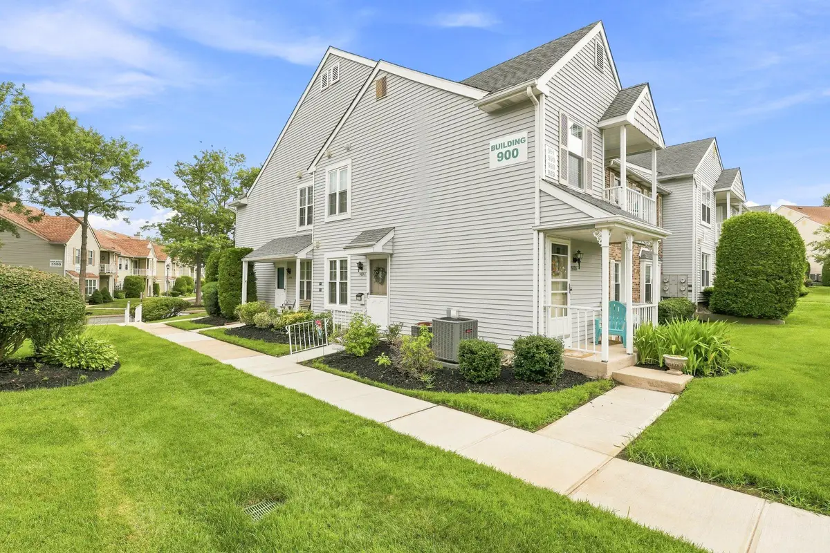 988-a Scotswood Ct, Mount Laurel, NJ 08054 - #1