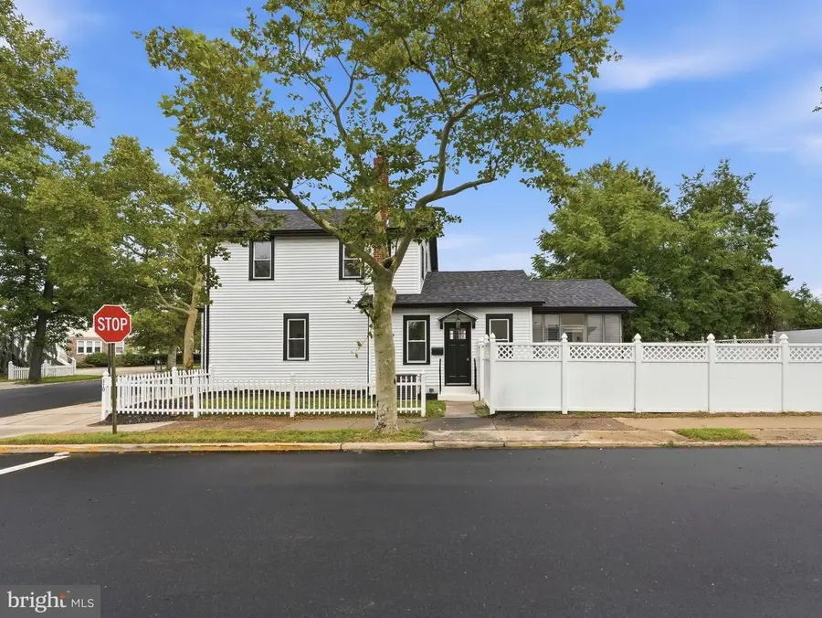 110 W Washington St, Riverside, NJ 08075 - #3