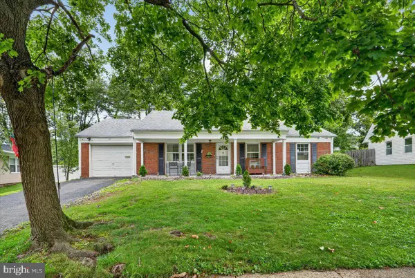 40 Gramercy Ln, WILLINGBORO, NJ 08046