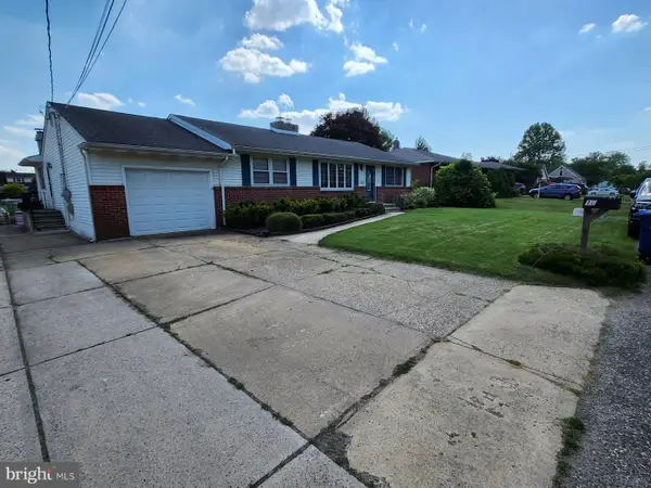 10 Spruce Ave, BORDENTOWN, NJ 08505
