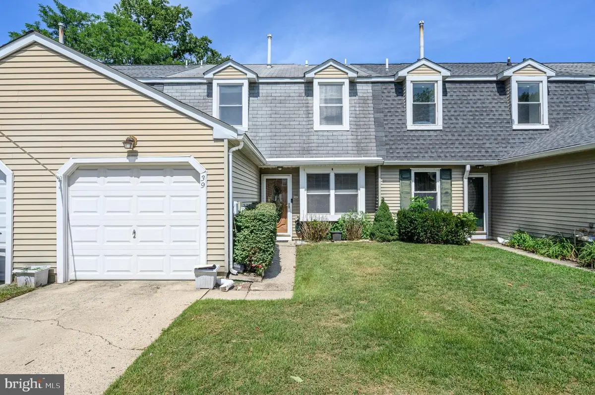 39 River Bank Dr, Roebling, NJ 08554 - #1