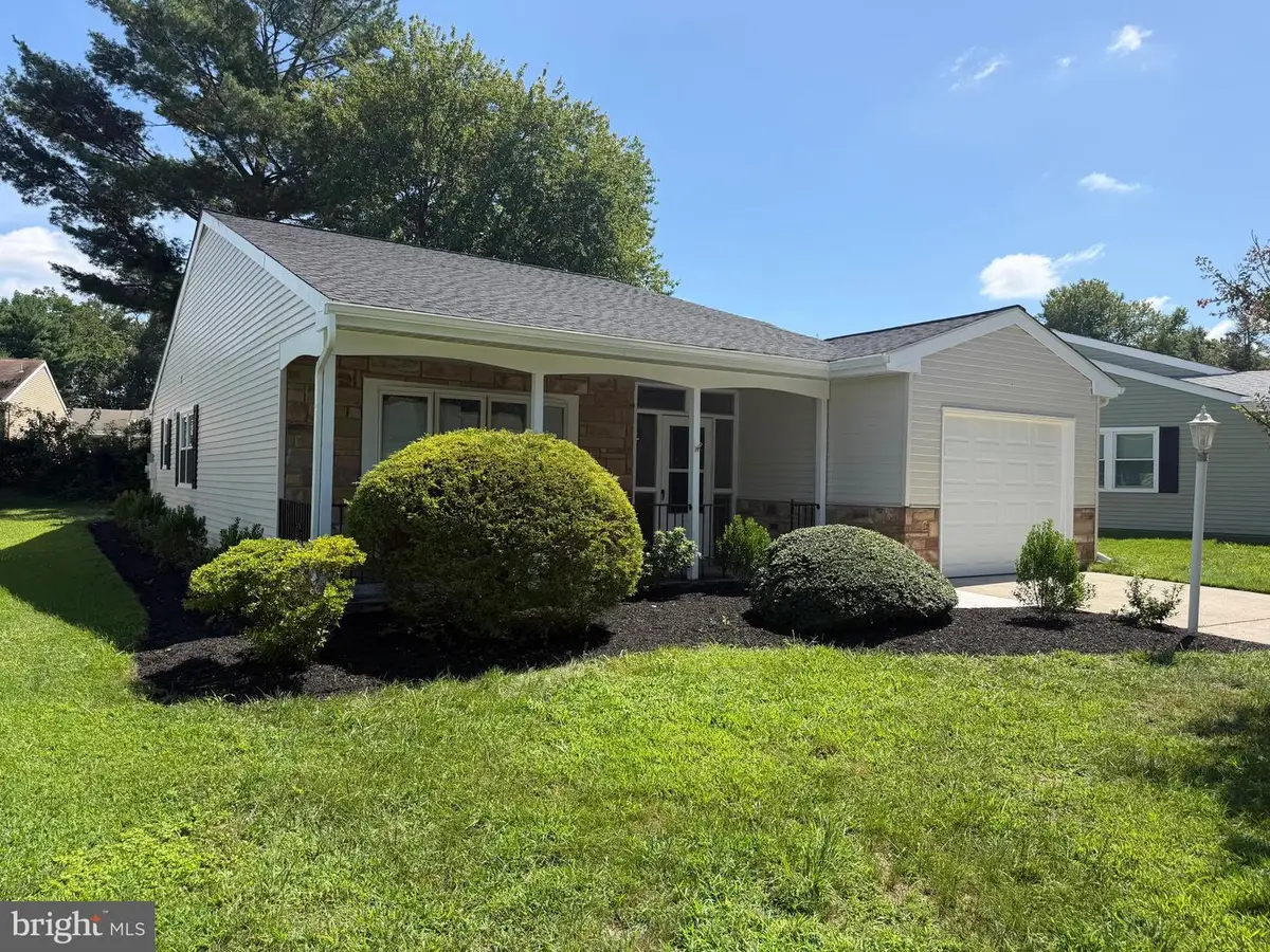 64 Huntington Dr, Leisuretowne, NJ 08088 - #1