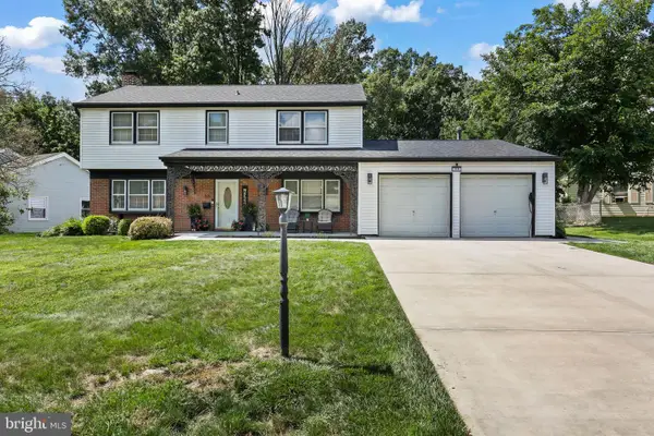 33 Glover Ln, WILLINGBORO, NJ 08046