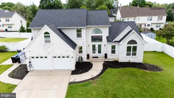 102 Smethwycke Dr, CINNAMINSON, NJ 08077
