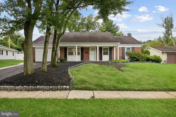 17 Topeka Pass, WILLINGBORO, NJ 08046