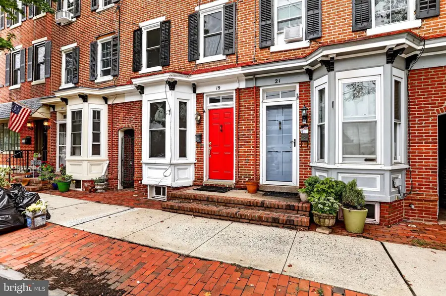 19 Crosswicks St, Bordentown, NJ 08505 - #2