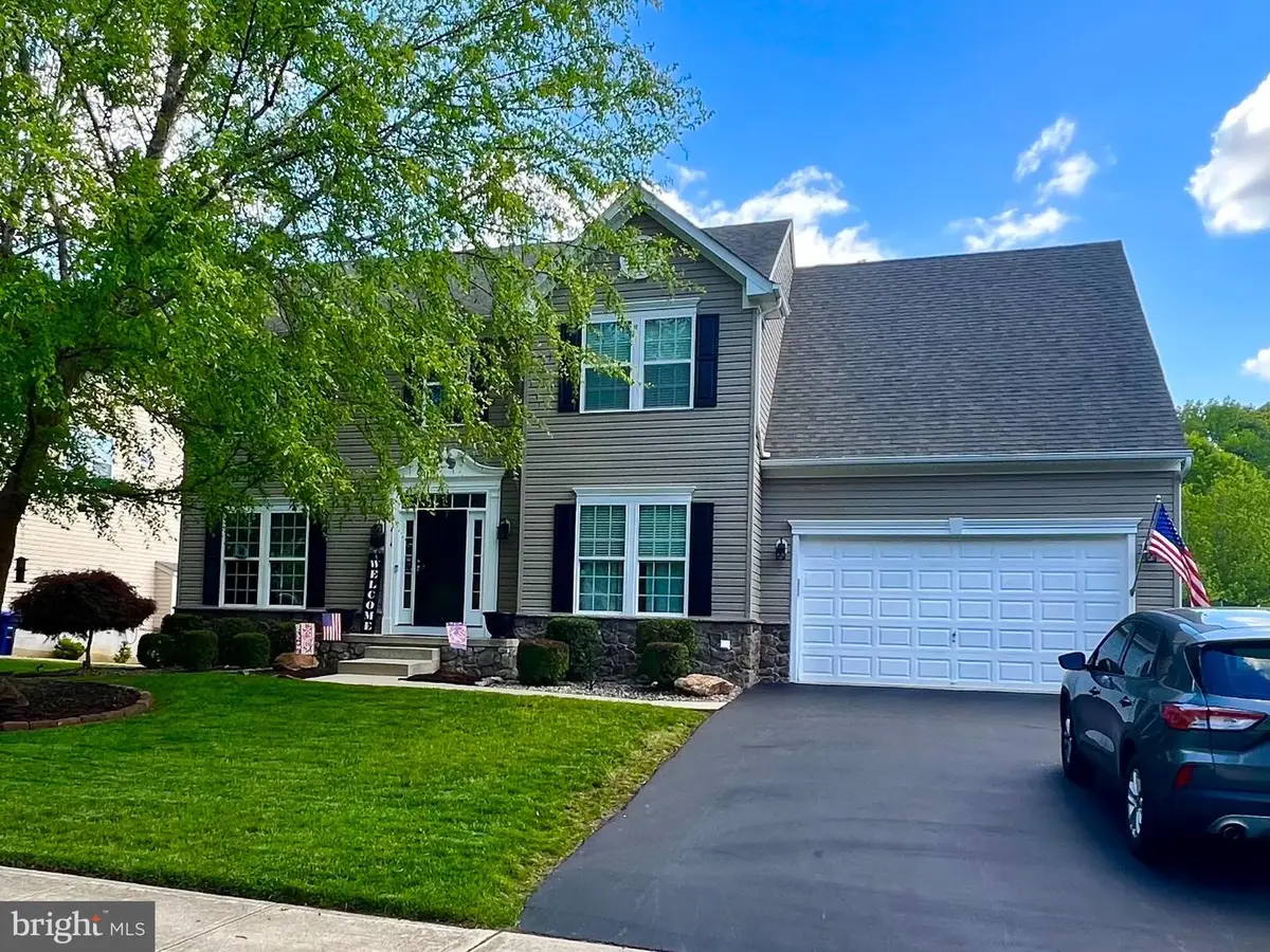 414 Arnold Dr, Florence, NJ 08518 - #1