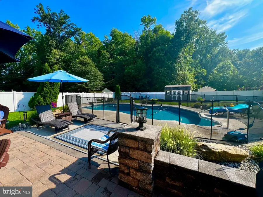 414 Arnold Dr, Florence, NJ 08518 - #3
