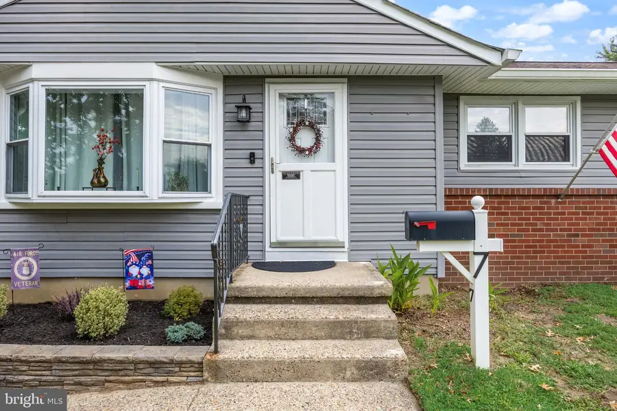 7 Chalfont St, Cinnaminson, NJ 08077 - #3