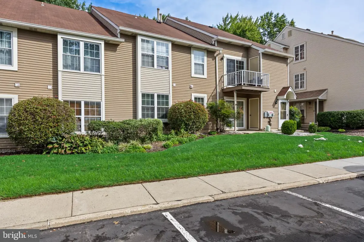 807-a Sedgefield Dr #a, Mount Laurel, NJ 08054 - #1