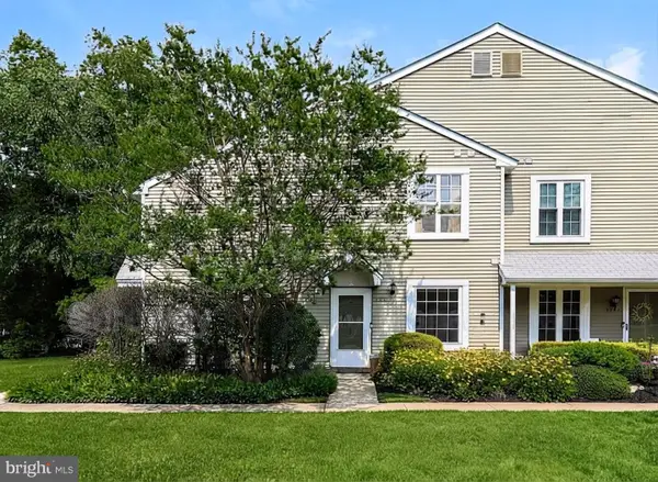330-a Willow Turn, MOUNT LAUREL, NJ 08054