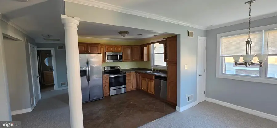 4 Florence Tollgate Pl #6, Florence, NJ 08518 - #3