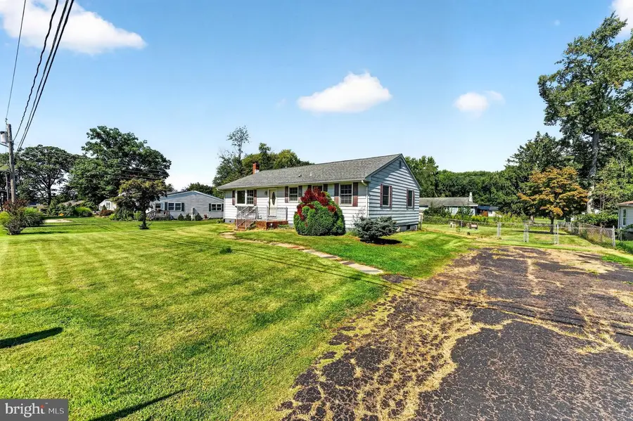 308 2nd St, Bordentown, NJ 08505 - #3