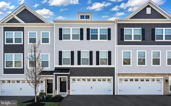 60 Autumn Park Dr, MEDFORD, NJ 08055