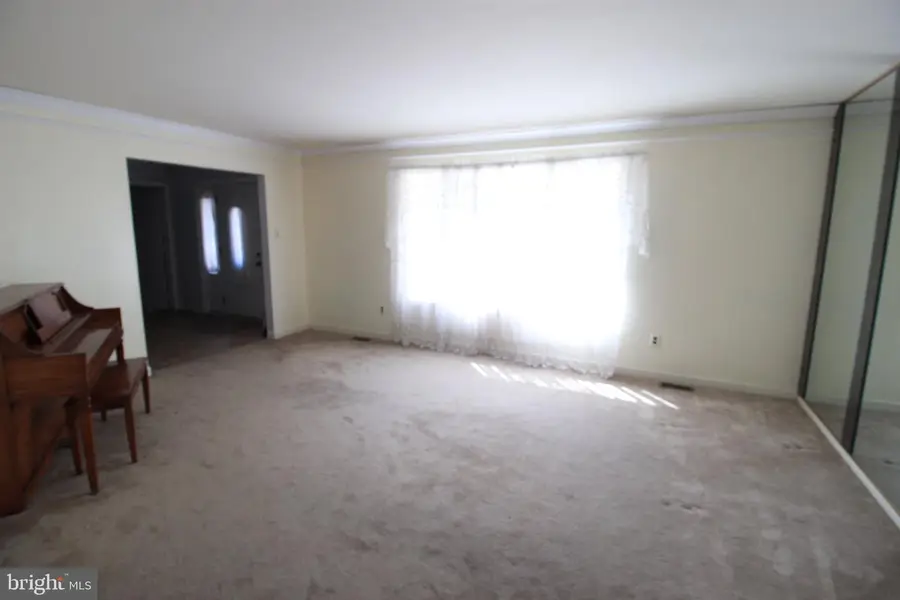 83 Boothby Dr, Mount Laurel, NJ 08054 - #3