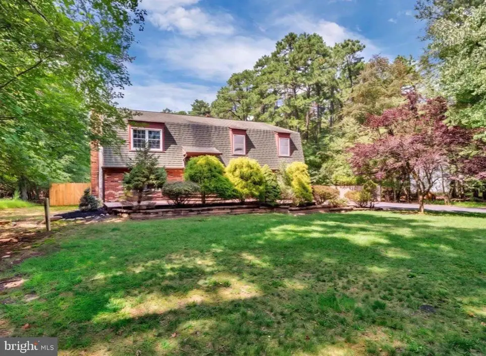 5 Birch Dr, Southampton, NJ 08088 - #1