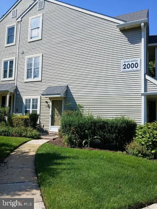 2001 Ralston Dr, MOUNT LAUREL, NJ 08054