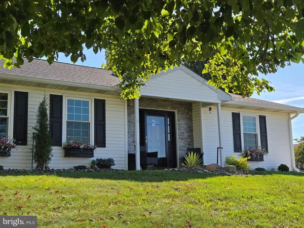 2 Waterwheel Ct, COLUMBUS, NJ 08022