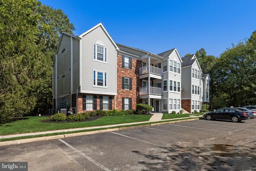 53 Inverness Cir, Marlton, NJ 08053 - #2