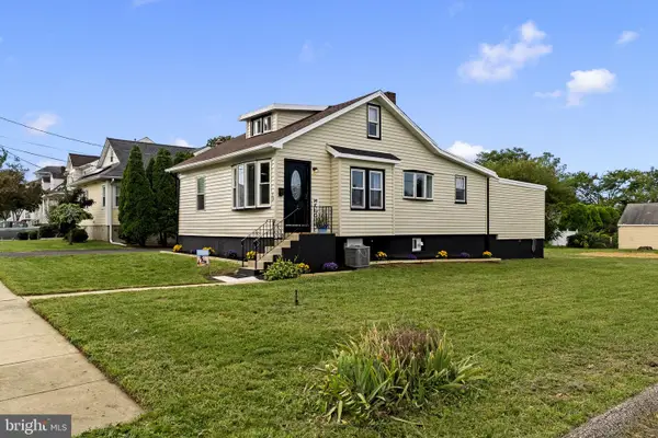50 N Lippincott Ave, MAPLE SHADE, NJ 08052