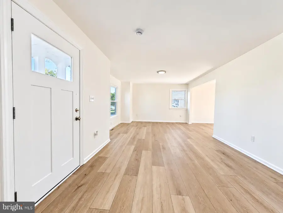 302 S Chester Ave, Delran, NJ 08075 - #2