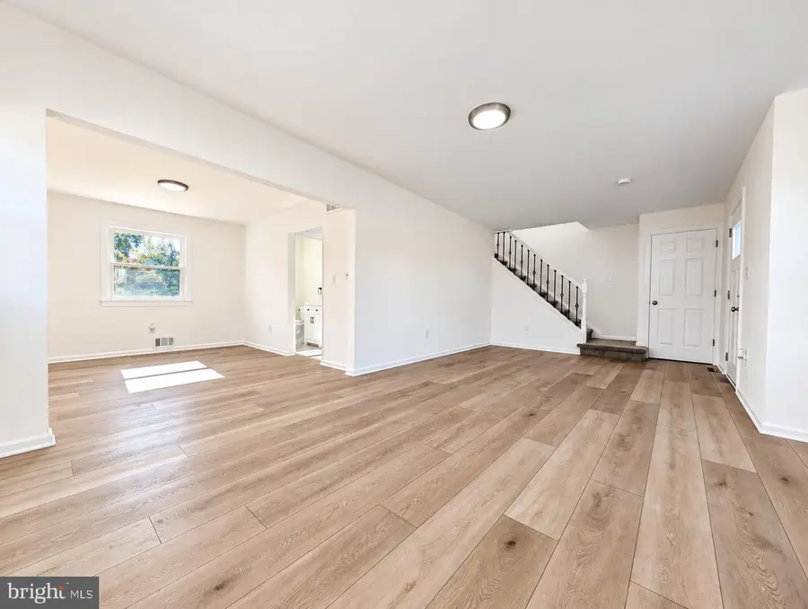 302 S Chester Ave, Delran, NJ 08075 - #3