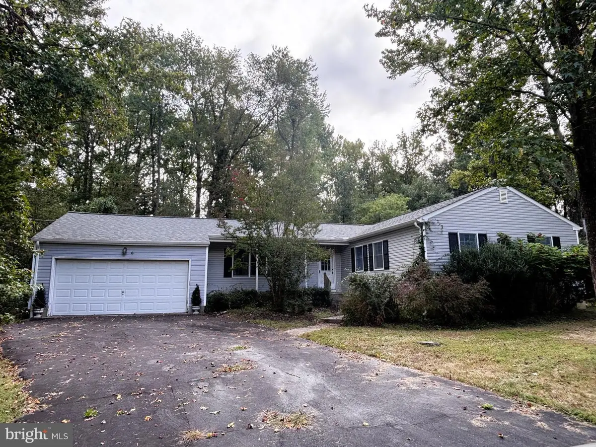 6 E Delaware Trl, Medford, NJ 08055 - #1