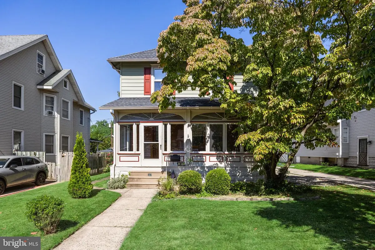 810 Washington Ave, Palmyra, NJ 08065 - #1