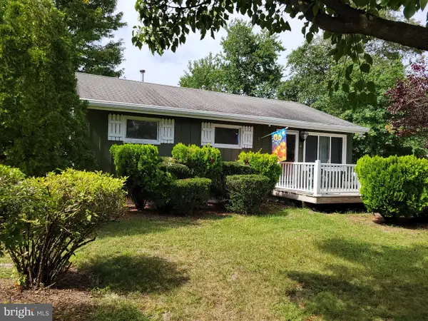 16 Holly Blvd, SOUTHAMPTON TWP, NJ 08088