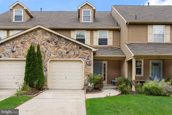 104 Lamplighter, MARLTON, NJ 08053