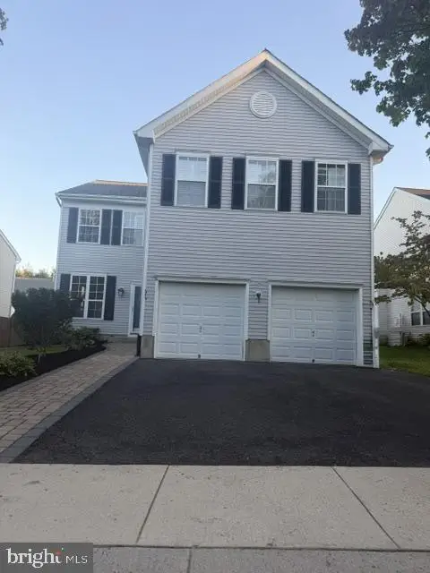 6 Durham Dr, COLUMBUS, NJ 08022